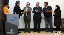 تقدیر ار را کارگردان مستند «آخرین کوسه نهنگ»