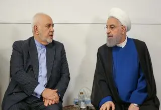 شایعه دستگیری روحانی و ظریف کذب محض است 
