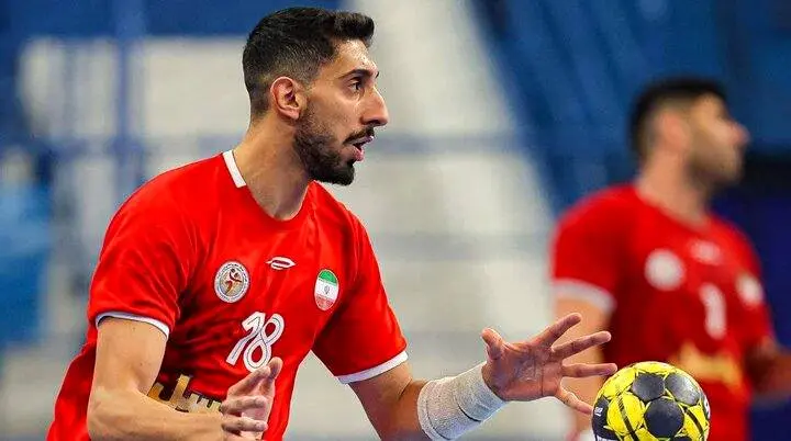 رضا عزتی به سپاهان پیوست