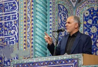 وزیر دادگستری: فعالیت و تلاش کارکنان هلال احمر بسیار مهم و ارزشمند است