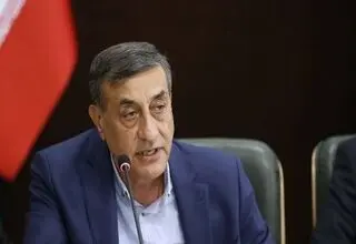 قائم پناه: کارمندانی که خوب کار می کنند باید پول بیشتری دریافت کنند