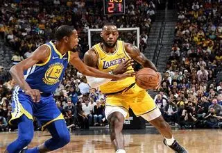 ۱۰ صحنه برتر شب اول پلی‌آف NBA
