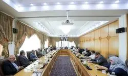ابطحی: سفر پزشکیان به نیویورک باید مردم را از تعلیق خارج و زمینه مذاکره برابر با آمریکا را فراهم کند