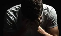 مرد خیانتکار پشیمان شد / من زنم را طلاق نمی دهم اورا دوست دارم کمکم کنید...