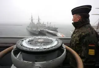 جنگ جهانی سوم حتمی است؛ آمریکا و اروپا آماده می‌شوند!