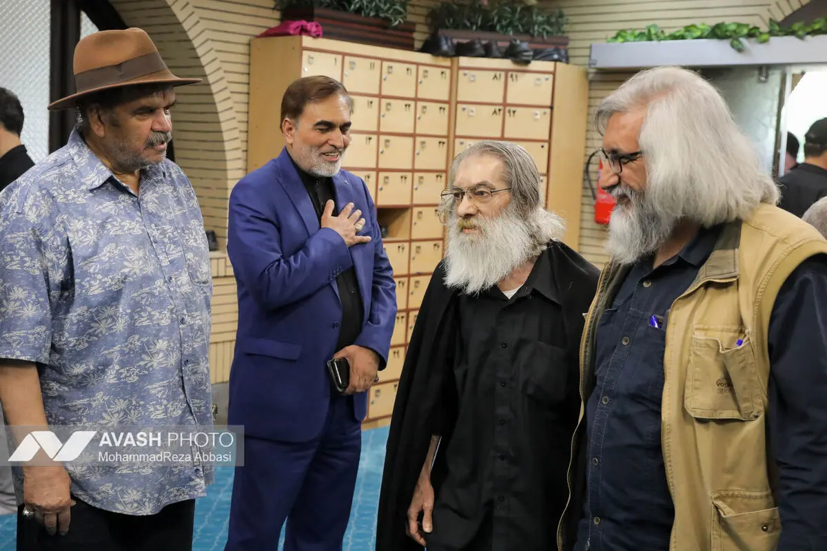 مراسم یادبود مرحوم «اکبر عبدی» در مسجد بلال صدا و سیما