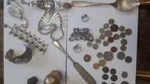 کشف ده‌ها شیء تاریخی از مخفیگاه سارق حرفه‌ای 