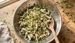  طرز تهیه سالاد مرغ و گردو ارمنی 