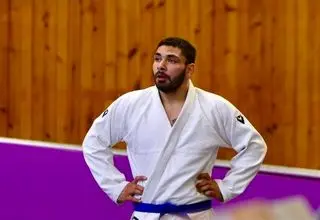 طاهرخانی نماینده گابن را ضربه فنی کرد