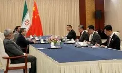 عراقچی در مورد پرونده هسته‌ای ایران با وزیر امور خارجه چین گفتگو کرد