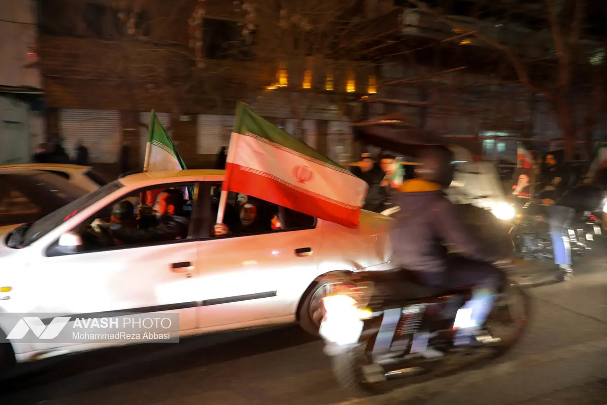 هفتمین شب تجمع مردم تهران در سوگ رهبر شهید