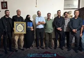 پژمان جمشیدی در جمع خانواده‌های شهدای مدرسه میناب + عکس 