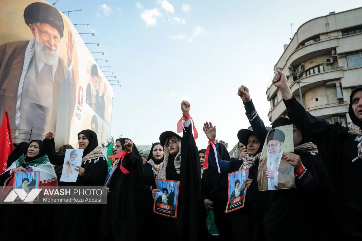 مراسم تشییع پیکر مطهر رهبر شهید انقلاب در تهران - ۱