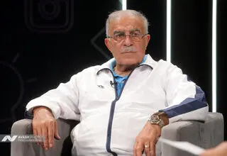 روشن: تاجرنیا با این وضعیت تیم چطور می‌خواهد رای بیاورد؟