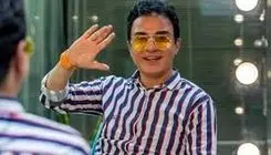 عمو پورنگ به عیادت بچه‌های مجروح رفت 