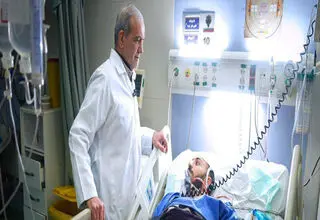 پزشکیان در میدان جنگ