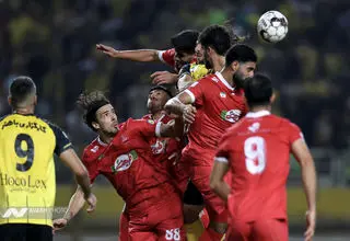 پرسپولیس در باتلاق حاشیه