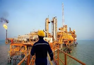 امضای دو قرارداد برای توسعه میادین نفتی