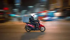 ممنوعیت ورود به بزرگراه‌ها و تونل‌های شهری برای نوجوانان ۱۶ ساله