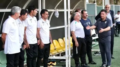 قلعه‌نویی به کل فوتبال ایران دستور می‌دهد/ با این پیرمردها به جام‌جهانی برویم، فاتحه‌مان خوانده است
