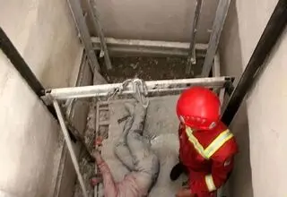 سقوط کارگر ساختمانی در چاله آسانسور