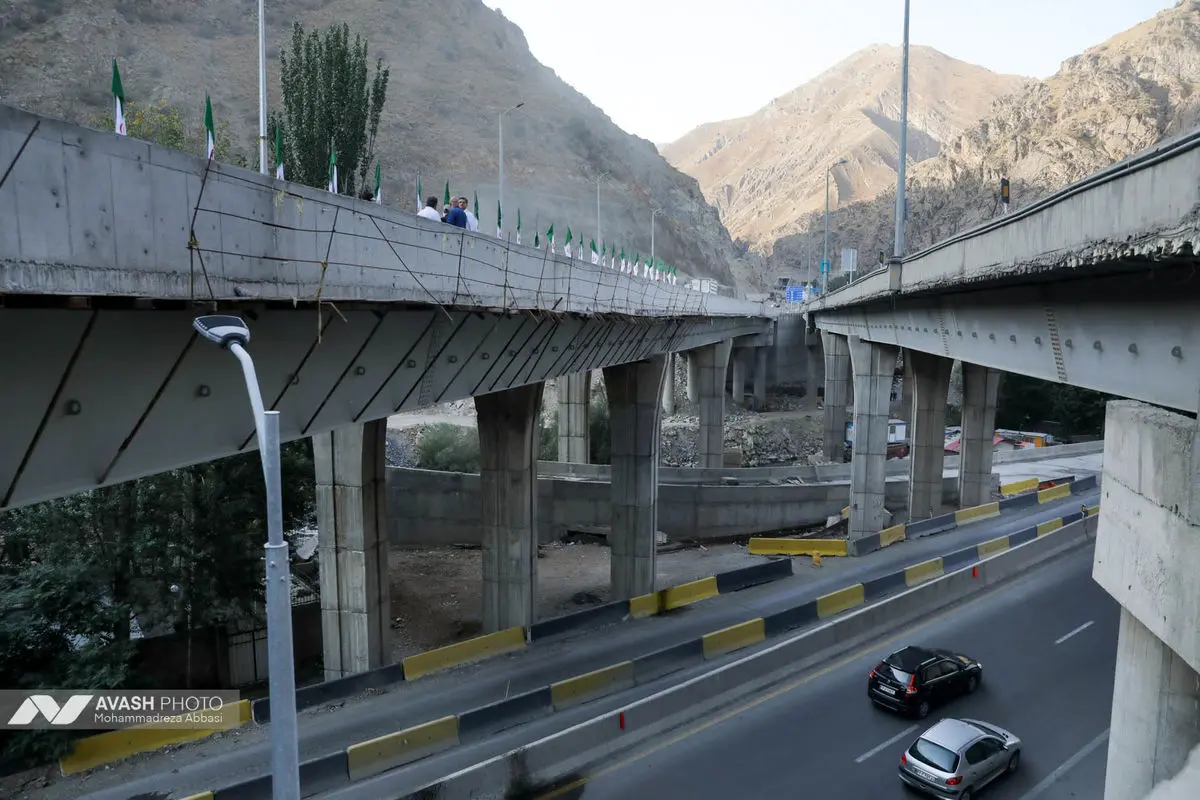 بازدید رئیس بنیاد مستضعفان از باند شرقی فاز 2 آزادراه تهران شمال