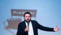 آروند دشت‌آرای با «ماهی بلژیکی» روی صحنه می‌رود