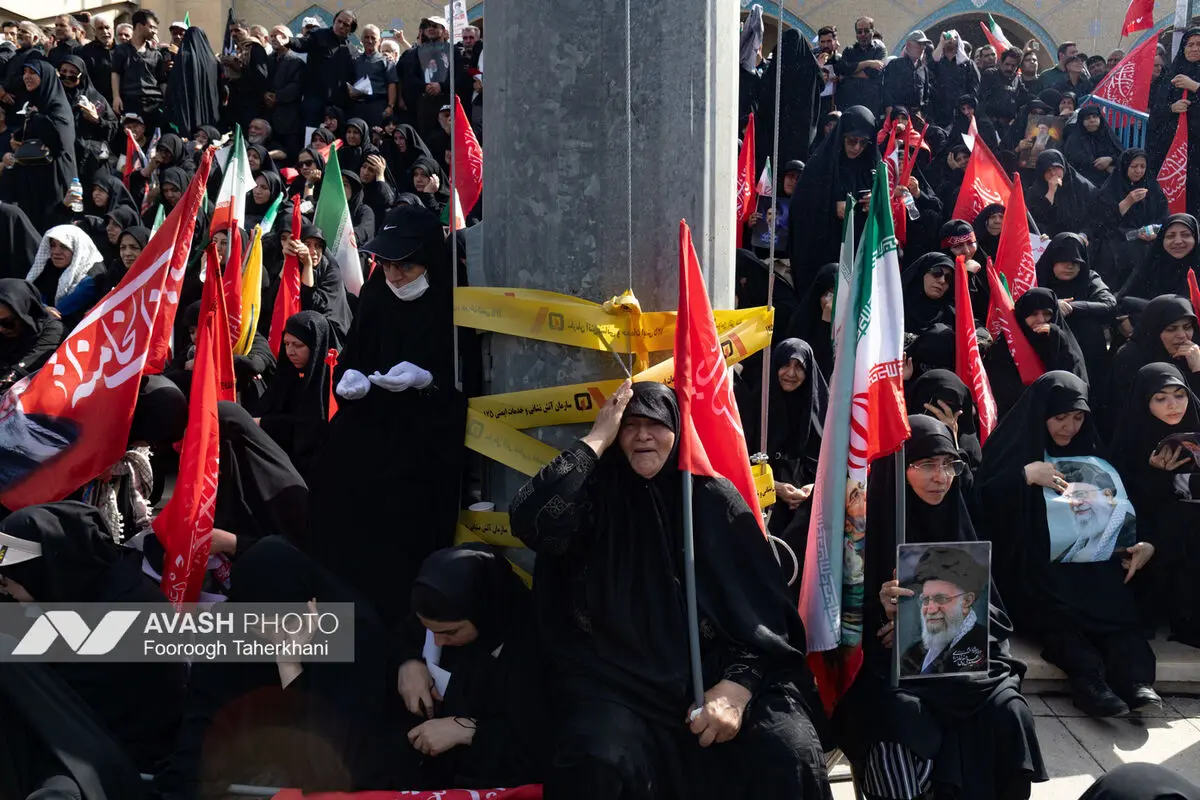 نخستین روز مراسم وداع با رهبر شهید انقلاب - ۳