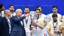 کامیانی از پشت‌صحنه قهرمانی می‌گوید