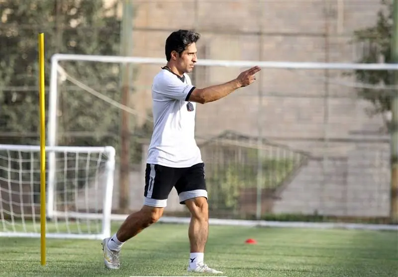 یک پرسپولیسی دستیار جدید ساکت الهامی