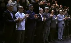 مشاور عالی وزیر و سرپرست معاونت امور هنری به تماشای نمایش «کازابلانکا» نشست