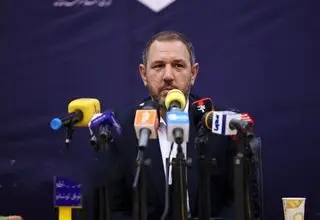 رفع بسیاری از مشکلات کشور با واگذاری اختیارات قانون اساسی به شوراها