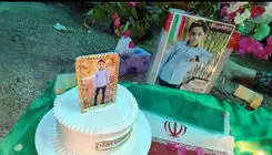 برگزاری جشن تولد محمدصدرا زارعی‌پور شهید دانش‌آموز ۹ساله مینابی بر سر مزارش + عکس 