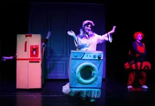 سومین روز جشنواره تئاتر «شهر» میزبان ۱۴ اثر نمایشی شد 