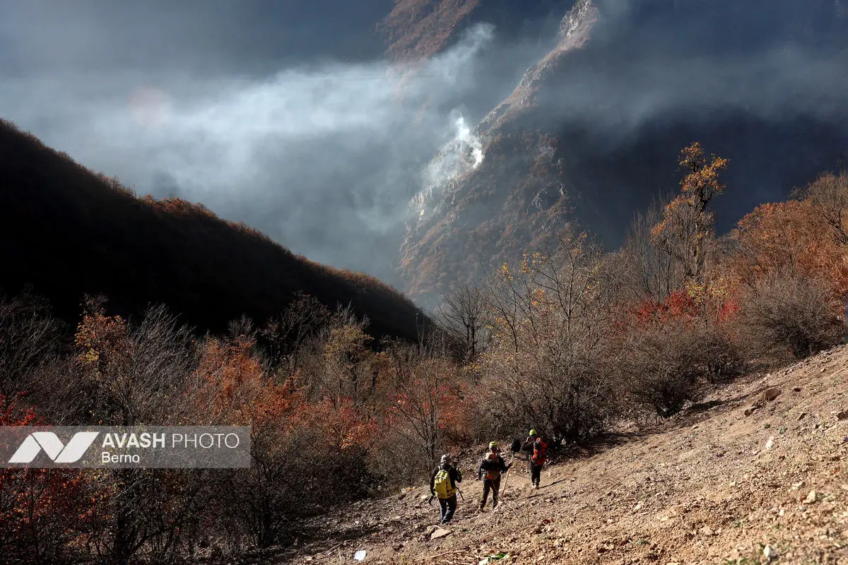 عملیات مهار آتش‌سوزی مناطق کوهستانی روستاهای دلیر و الیت