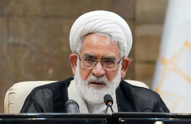 دیوان عالی باید در طراز جمهوری اسلامی باشد