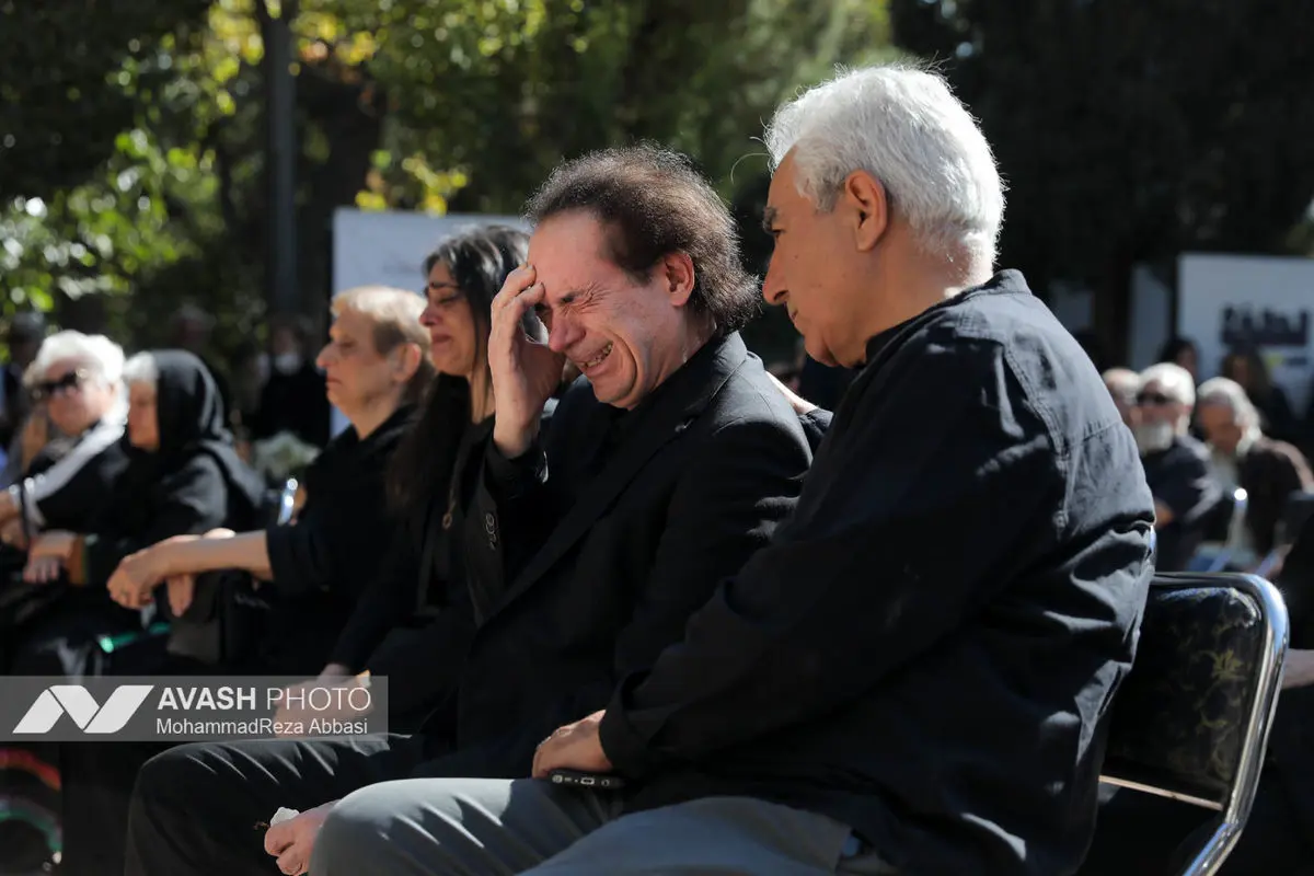 تشییع پیکر «واحد خاکدان»