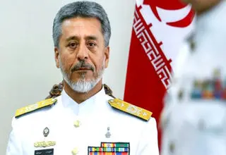 دریادار سیاری: دشمن در جنگ شناختی به‌ دنبال نفوذ در ذهن جوانان است