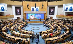 ما در برابر توانمندی‌ها و از آن بالاتر قدرت اراده و پشتکار افراد دارای معلولیت سر تعظیم فرود می‌آوریم