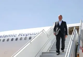 پزشکیان وارد استان گلستان شد