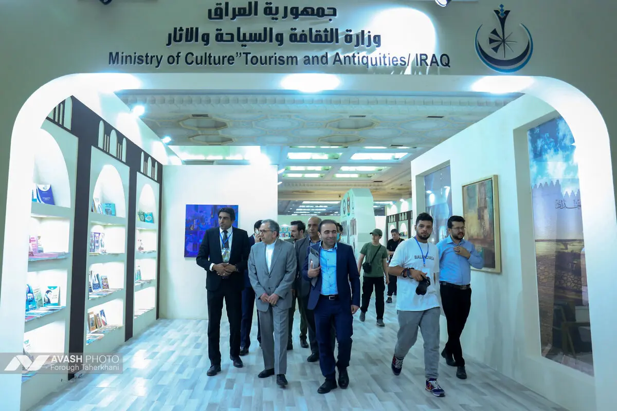 حضور مجید تخت روانچی در نمایشگاه بین المللی کتاب تهران