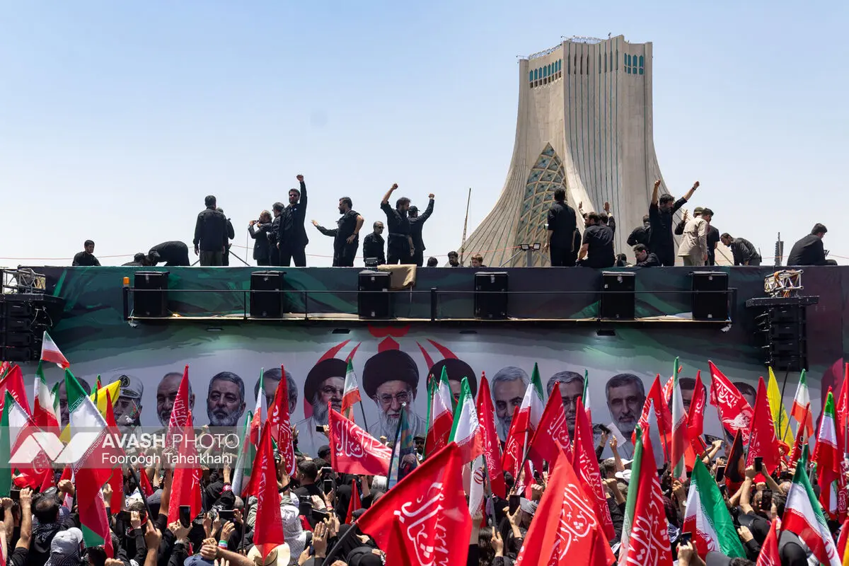 مراسم تشییع پیکر مطهر رهبر شهید انقلاب در تهران - ۴