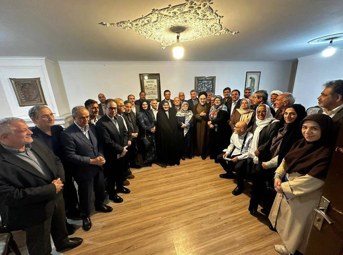 سید محمد خاتمى: حمایت از دولت لازم است اما منافاتی با نقد سالم ندارد