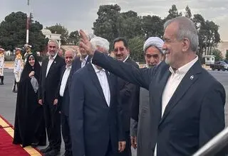 پزشکیان عازم ترکمنستان شد 