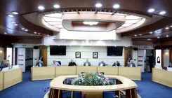 انتقاد پزشکیان از شکل و شیوه توزیع امکانات، تجهیزات و نیروی انسانی متخصص در نظام سلامت