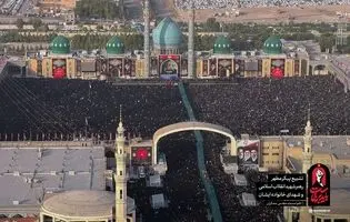 اقامه نماز بر پیکرهای مطهر رهبر شهید و خانواده ایشان به امامت آیت‌الله جوادی آملی