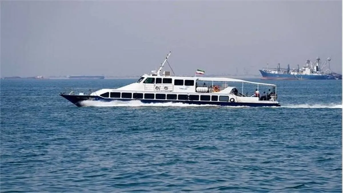 تردد زائران اربعین در مسیر دریایی ادامه دارد؛ کاهش عوارض استقبال مردم را در پی دارد