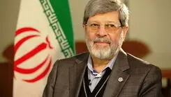 مرندی: آیت‌الله سیدمجتبی خامنه‌ای بیش از بقیه به پدرش شبیه است+فیلم