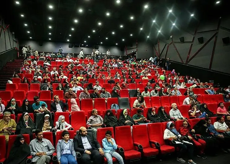 سینمای اجتماعی در رقابت با کمدیها؛ دو فیلم «پیرپسر» و «صددام» پرمخاطبترین فیلمهای سینما هستند