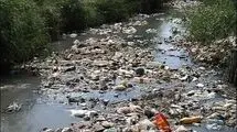 مرگ تدریجی در مهد باران ایران/ گیلان غرق در شیرابه و مردم محتاج آب معدنی!